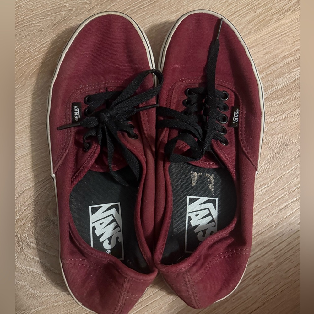 Vans Burgundy Canvas Low-Top Sneakers with Black Laces SIZ WM 8